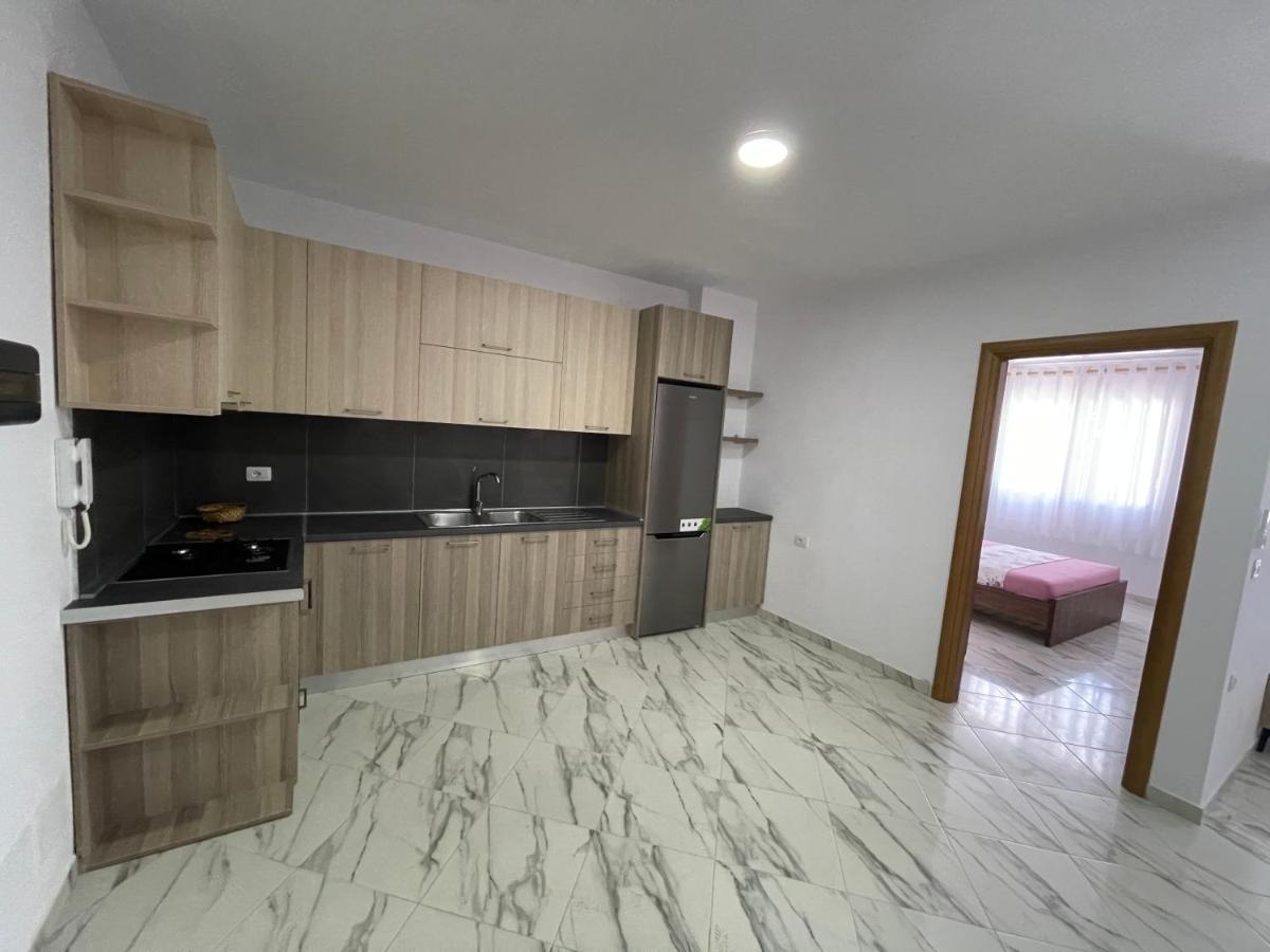 E.I.R Apartments Vlore Bagian luar foto