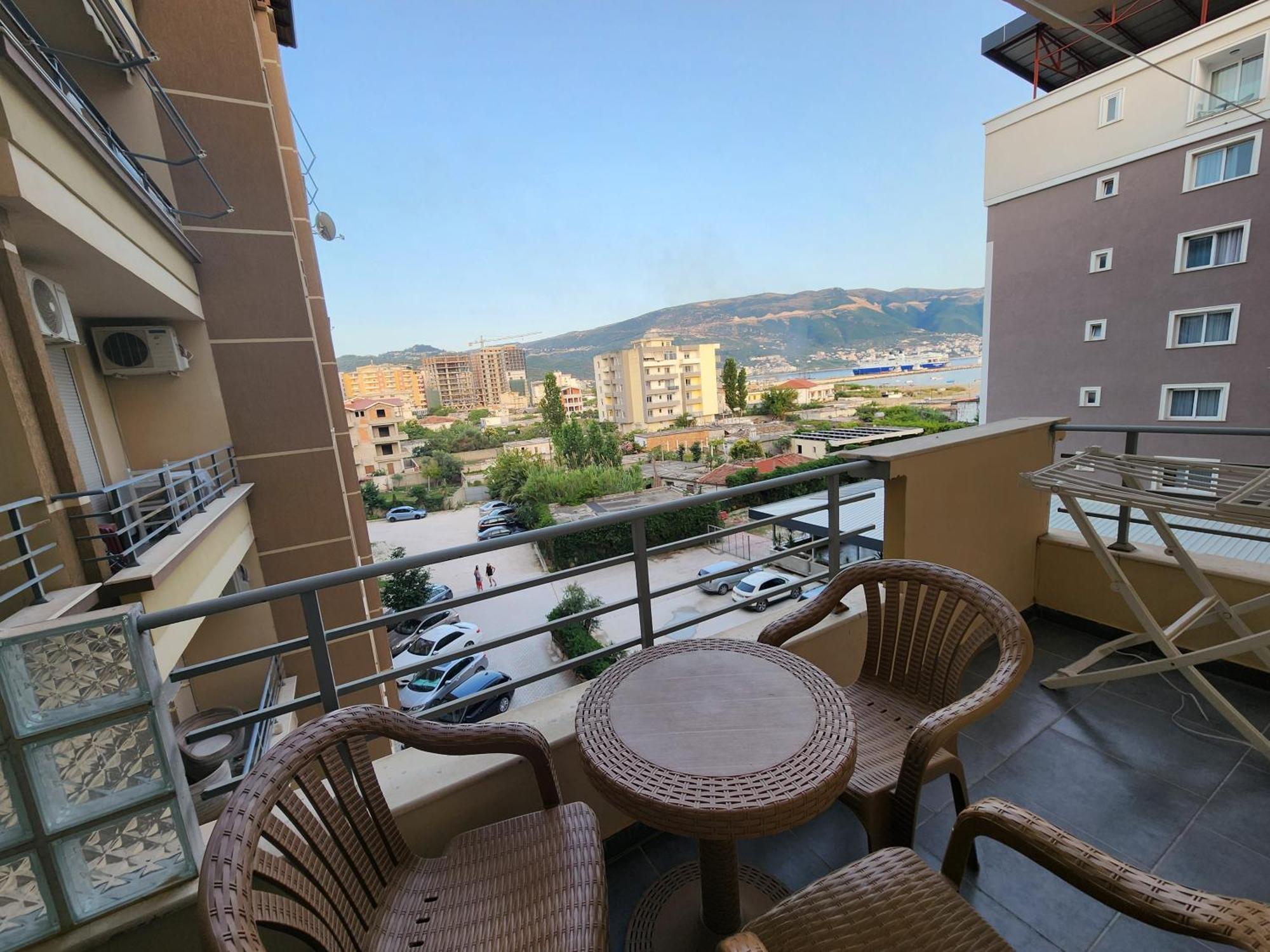 E.I.R Apartments Vlore Bagian luar foto